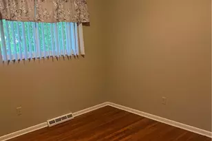 6924 Day Dr, Parma, OH 44129 - Photo 24