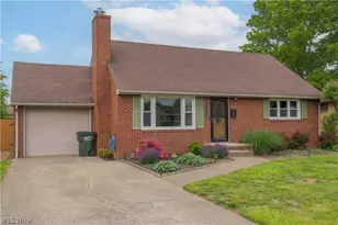 1311 High St, Louisville, OH 44641 - Photo 2