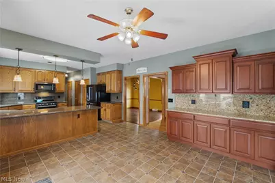 3885 Mount Vernon Boulevard, Barberton, OH 44203 - Photo 10