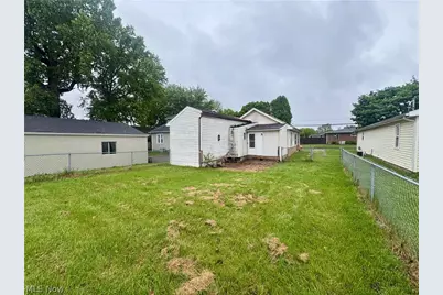 4300 7th Avenue, Vienna, WV 26105 - Photo 8