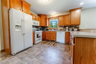 1126 Lanner Street NW, North Canton, OH 44720 - Photo 28