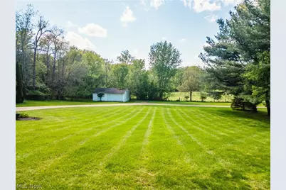 1126 Lanner Street NW, North Canton, OH 44720 - Photo 4