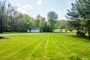 1126 Lanner St NW, North Canton, OH 44720 - Photo 4