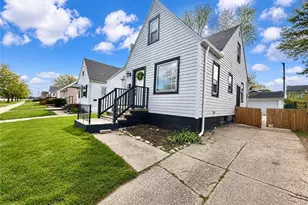 18213 Puritas Ave, Loveland, OH 44135 - Photo 1