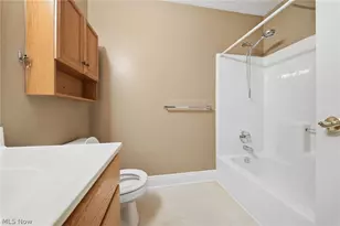 6000 Lake Rd W, Ashtabula, OH 44004 - Photo 16