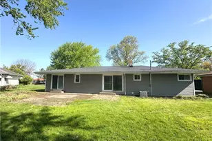 244 Starlight Dr, Green Hills, OH 44131 - Photo 14