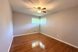 244 Starlight Dr, Green Hills, OH 44131 - Photo 6