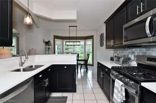 2997 Country Club Ln, Twinsburg, OH 44087 - Photo 8