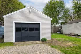 532 Washington Ave, Barberton, OH 44203 - Photo 4