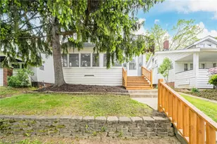 20180 Hillcrest Dr, Euclid, OH 44117 - Photo 2