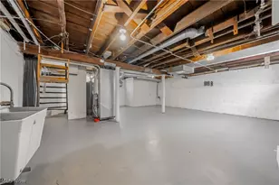 20180 Hillcrest Dr, Euclid, OH 44117 - Photo 36