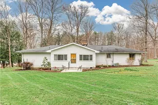 8406 Whippoorwill Rd, Ravenna, OH 44266 - Photo 4