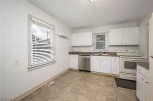 1224 Oakland Ave, Akron, OH 44310 - Photo 14