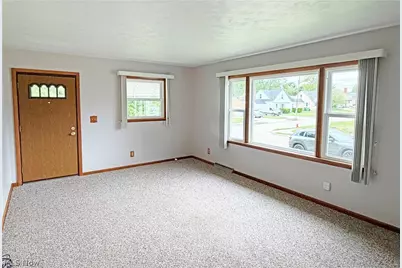 502 Wise Avenue SE, North Canton, OH 44720 - Photo 6