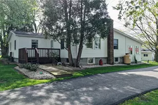 2393 Kinsman Rd NW, South Bloomfield, OH 44450 - Photo 2