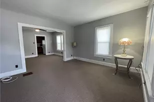 304 Dewey Ave, Cambridge, OH 43725 - Photo 4