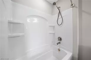 6800 Hatching Way, North Ridgeville, OH 44039 - Photo 32