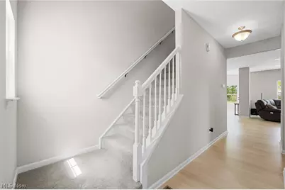 6800 Hatching Way, North Ridgeville, OH 44039 - Photo 4