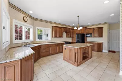 2595 Augusta Drive SE, Massillon, OH 44646 - Photo 10