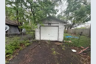 549 Bacon Avenue, Akron, OH 44320 - Photo 24