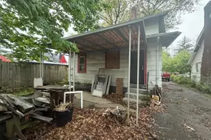 549 Bacon Ave, Akron, OH 44320 - Photo 6