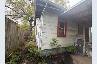 549 Bacon Avenue, Akron, OH 44320 - Photo 22
