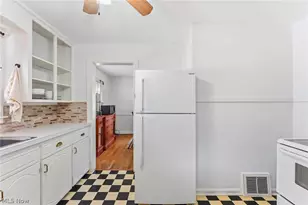 123 Lafayette St, Elyria, OH 44035 - Photo 8