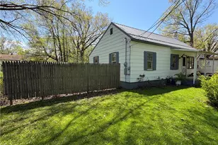 1520 E 27th St, Ashtabula, OH 44004 - Photo 2