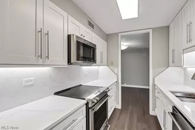 12700 Lake Avenue #2001, Oakwood, OH 44107 - Photo 2