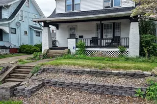 710 Roslyn Ave SW, Canton, OH 44710 - Photo 2