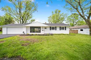 8454 Royal Haven Dr, North Royalton, OH 44133 - Photo 2
