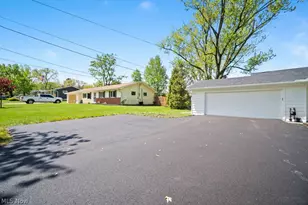8454 Royal Haven Dr, North Royalton, OH 44133 - Photo 24