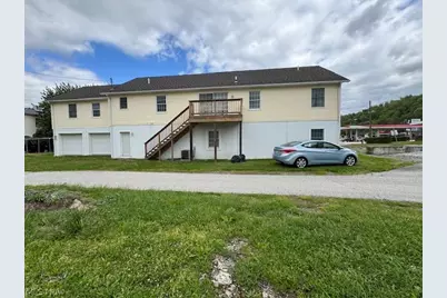 80 26th Street, Wellsburg, WV 26070 - Photo 2