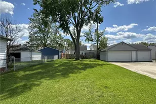 2713 Brookview Blvd, Parma, OH 44134 - Photo 4