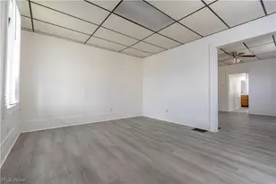 1318 4th St NE, Canton, OH 44704 - Photo 4