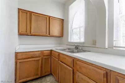1318 4th Street NE, Canton, OH 44704 - Photo 12