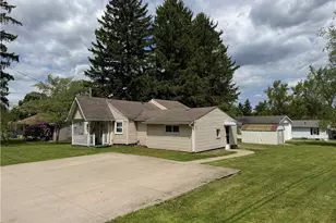 109 Orton Dr, Akron, OH 44319 - Photo 2