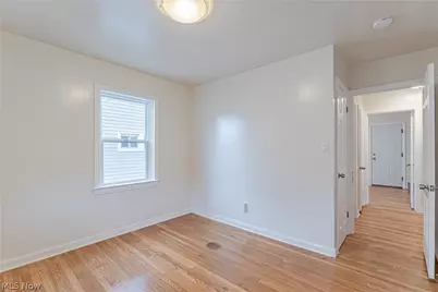 10800 Vernon Avenue, Garfield Heights, OH 44125 - Photo 14