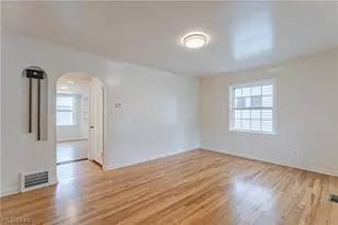 10800 Vernon Ave, Garfield Heights, OH 44125 - Photo 4