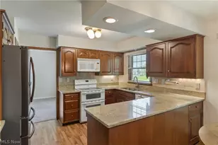 31 Ironwood Dr, Westfield Center, OH 44251 - Photo 8