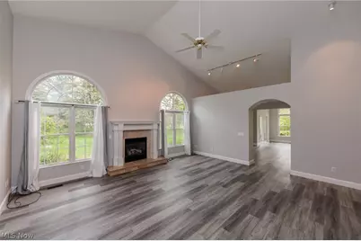 12195 Pheasant Run Circle, North Royalton, OH 44133 - Photo 6