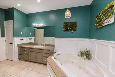 12195 Pheasant Run Circle, North Royalton, OH 44133 - Photo 24
