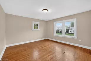 4874 E 95th St, Garfield Heights, OH 44125 - Photo 18