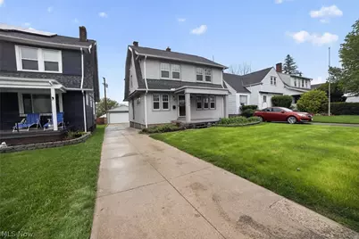 4874 E 95th Street, Garfield Heights, OH 44125 - Photo 2