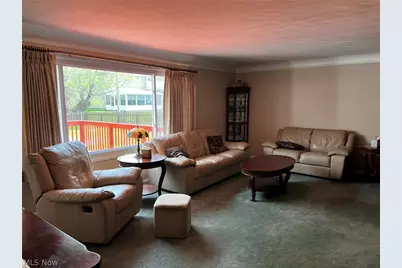 5839 Alberta Drive, Lyndhurst, OH 44124 - Photo 2