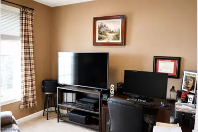 8700 Wakefield Run, North Ridgeville, OH 44039 - Photo 6