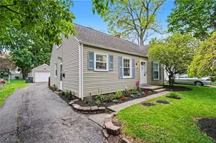 131 Sheldon Dr, Akron, OH 44313 - Photo 1