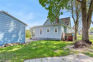 913 7th St NW, Canton, OH 44703 - Photo 12