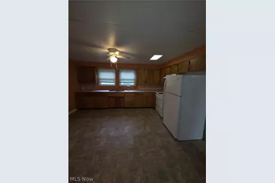 719 Ticknor Avenue, Newton Falls, OH 44444 - Photo 6