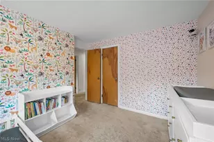 23706 Wimbledon Rd, Huber Heights, OH 44122 - Photo 30